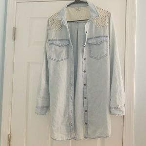 Long lightwash botton up with lace shoulders